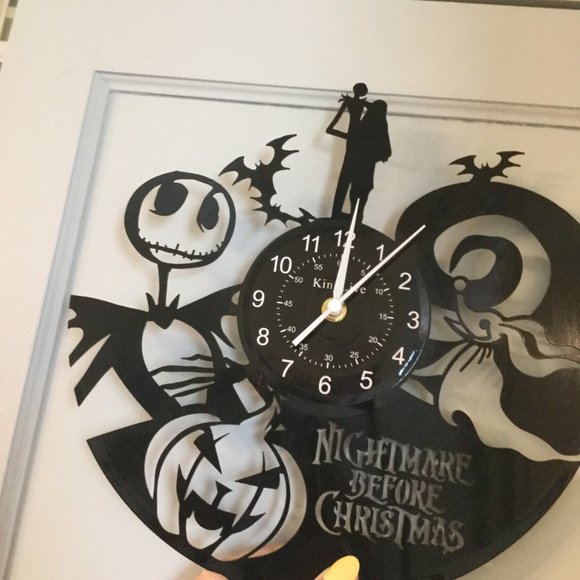 Nightmare Before Christmas wall clock made from record works great - Picture 2 of 4